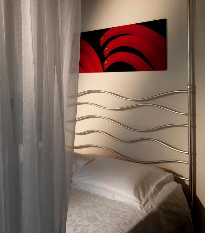 Massoni Bed And Breakfast Песк'єра-дель-Гарда Номер фото